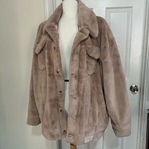 UGG Women's Cozy Tan Teddy Jacket